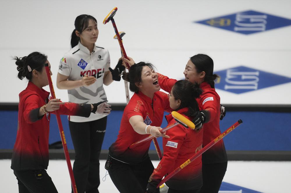 20分钟进2球，德里乌赫当选埃因霍温客场4-1利物浦全场最佳